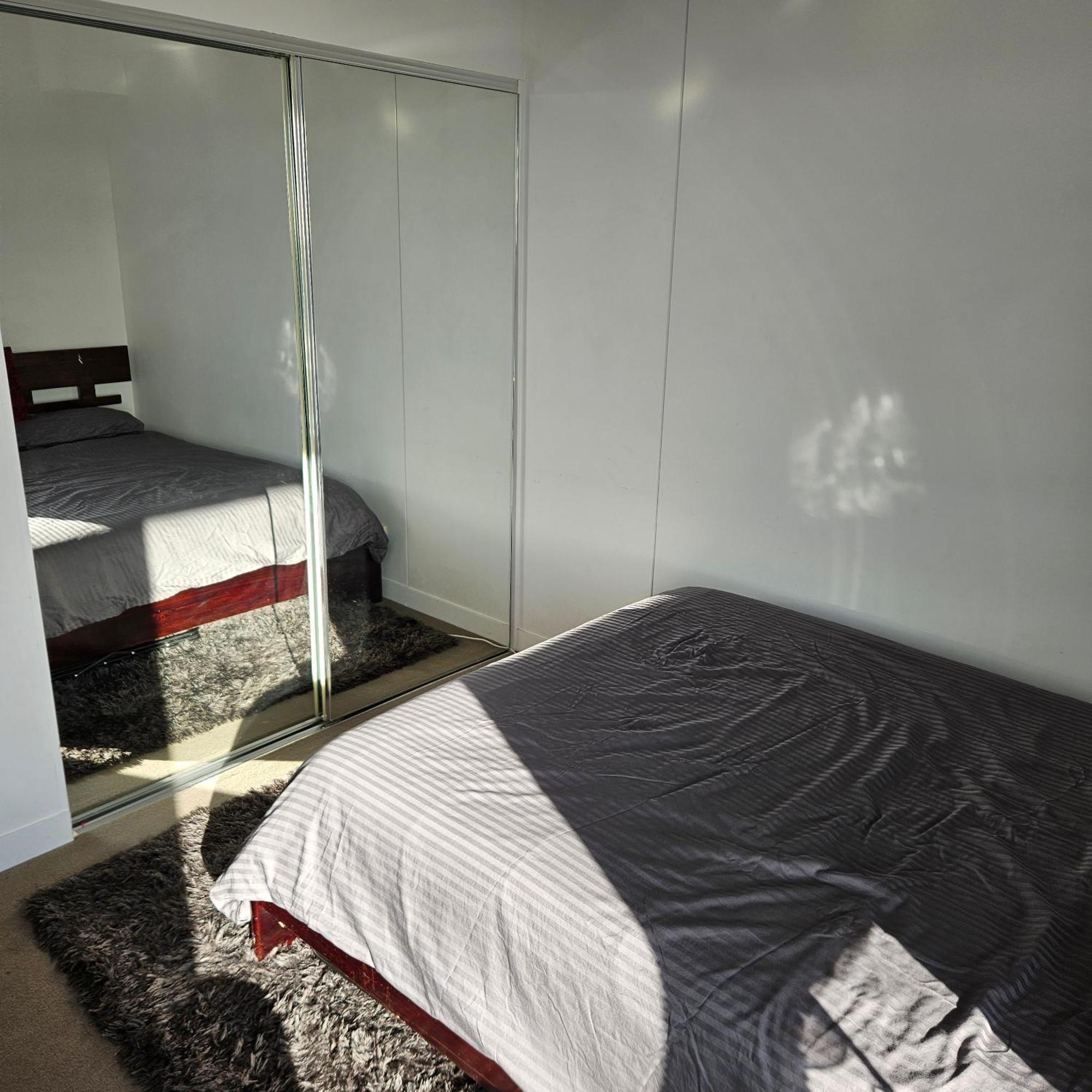 Private Bedroom & Bathroom In Shared Inner Brisbane Apartment Esterno foto